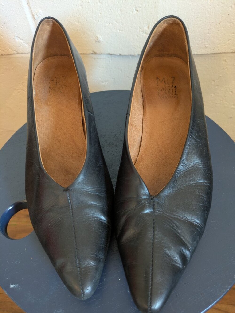 Miz Mooz Black Leather Pumps